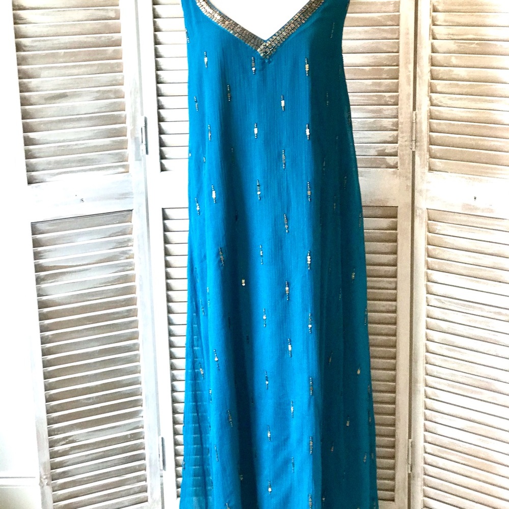 STUNNING CHIFFON DRESS WITH SEQUIN ACCENTS - Picture 11 of 11